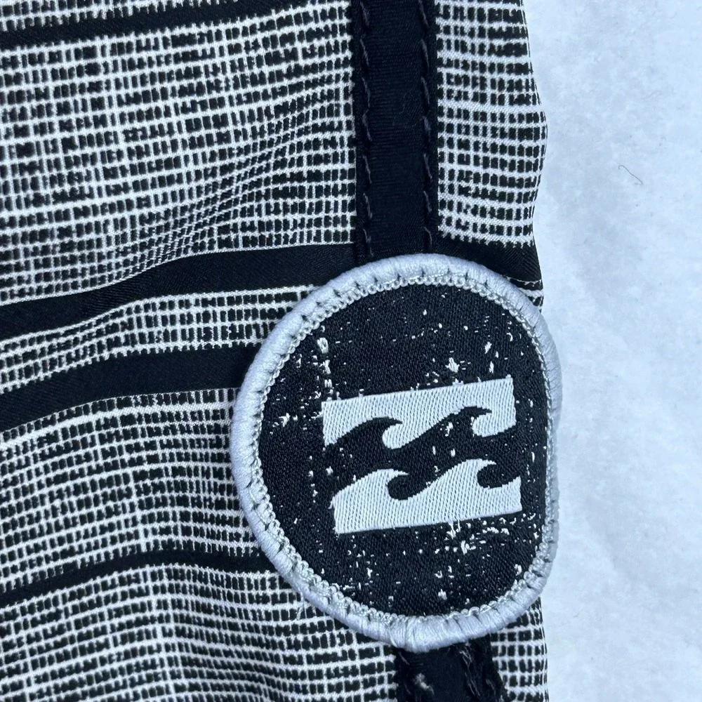 VTG. Billabong Lightweight Board‎ Shorts Platinum X Stretch Black & Gray 34 Mens